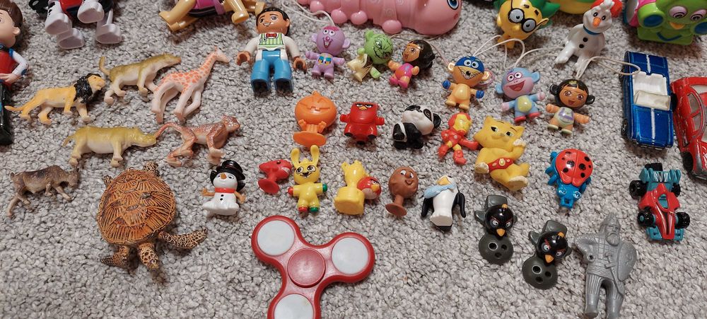Игрушки детские разные