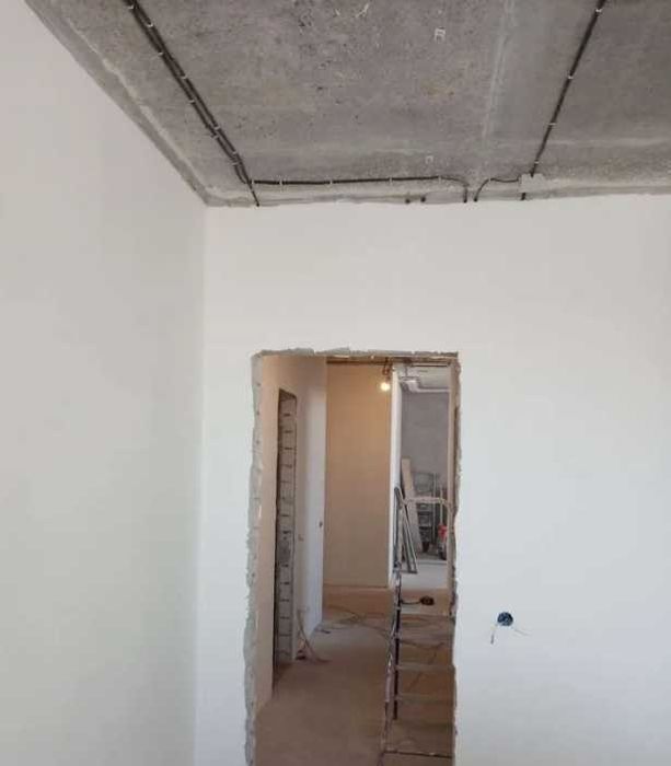 Гипсовая штукатурка и цементно-песчаная штукатурка стен шпаклёвка ...