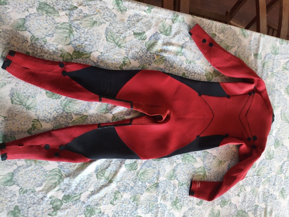 Fato surf Billabong 4/3 - 12 anos