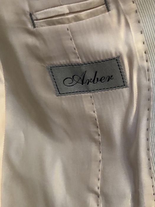 Костюм мужской классический 2000 грн.