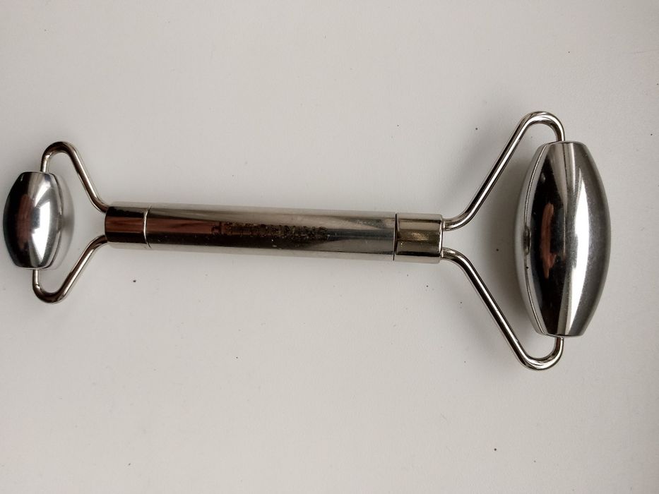 Массажёр для лица и шеи сталь