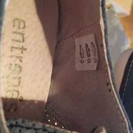 Sapato mulher número 36 todo em pele interior r exterior. Tipo Oxford