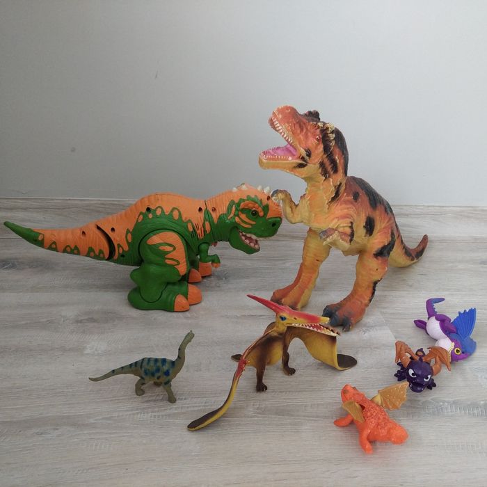 Zestaw dinozuarów