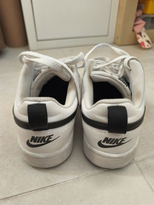 Tênis Nike NR 40