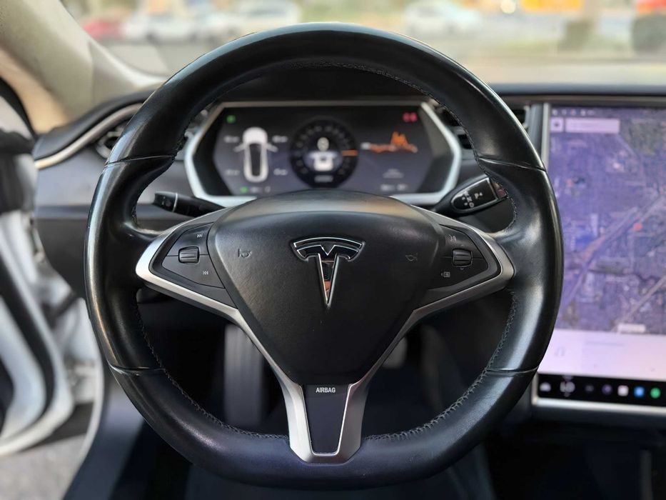 Tesla Model S Performance      2013