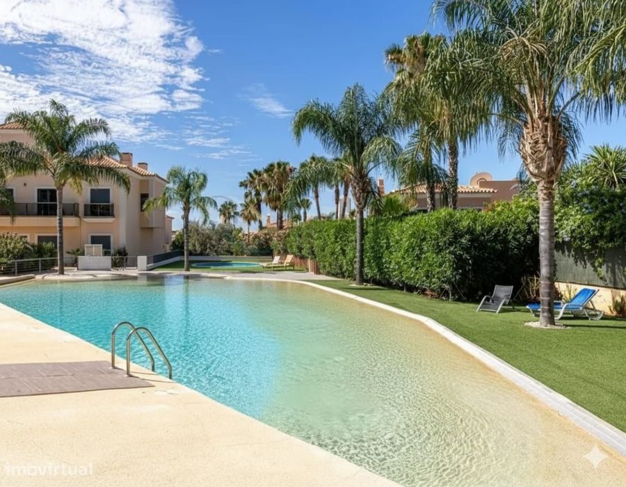 T2 em Condomínio Privado com Piscina | Santa Barbara de Nexe