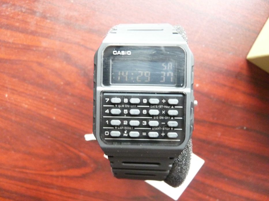 zegarek z kalkulatorem  Casio CA-53WF