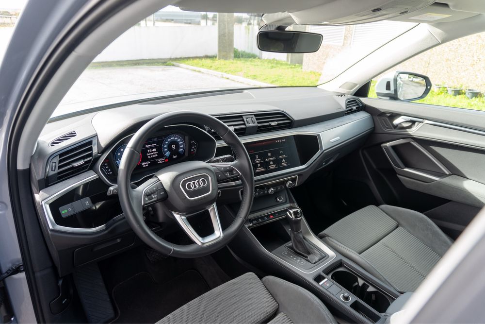 Audi Q3 35 TFSI S tronic Advanced (financiamento disponível)