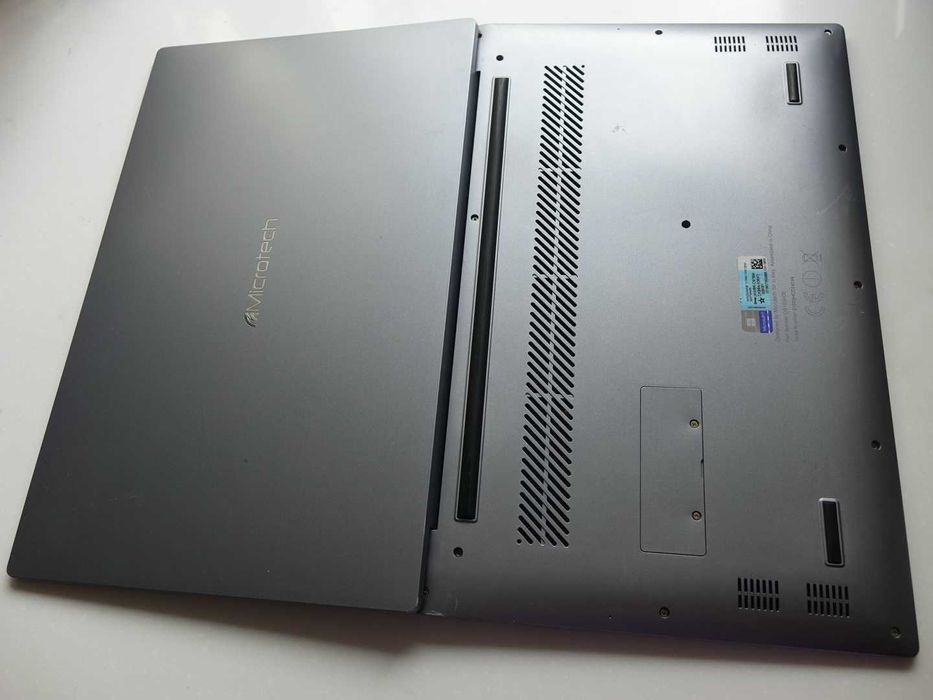 Microtech CoreBook R5 15.6 IPS FHD Ryzen 5 8 256gb НОВЫЙ АКБ ОБСЛУЖЕН