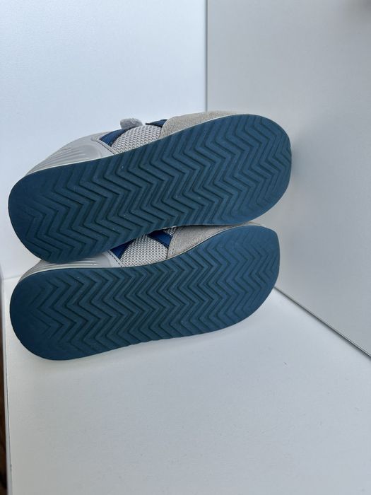 Кросівки від next