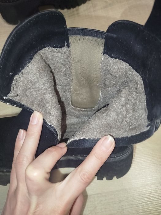 Ботінки замшеві.