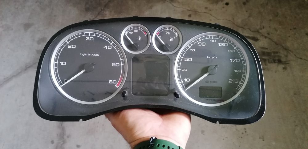 Conta km peugeot 307