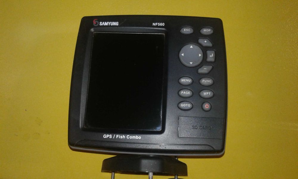 Продам  телевизор чорнобелый. Шарп фед музыку