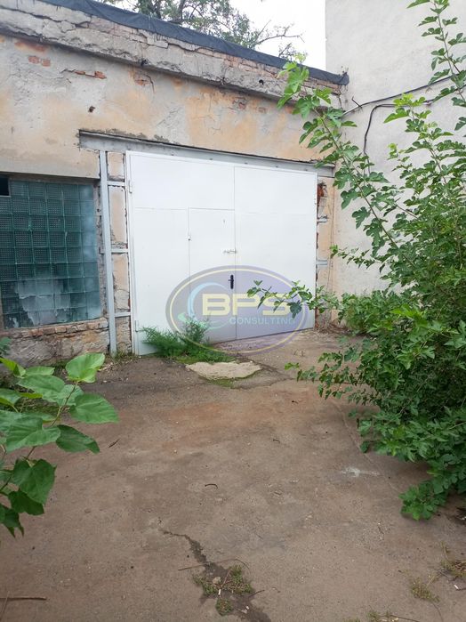 Продаж виробничо-складської бази 2130 м² на Балтській дорозі, фасад, 37 соток, орендарі