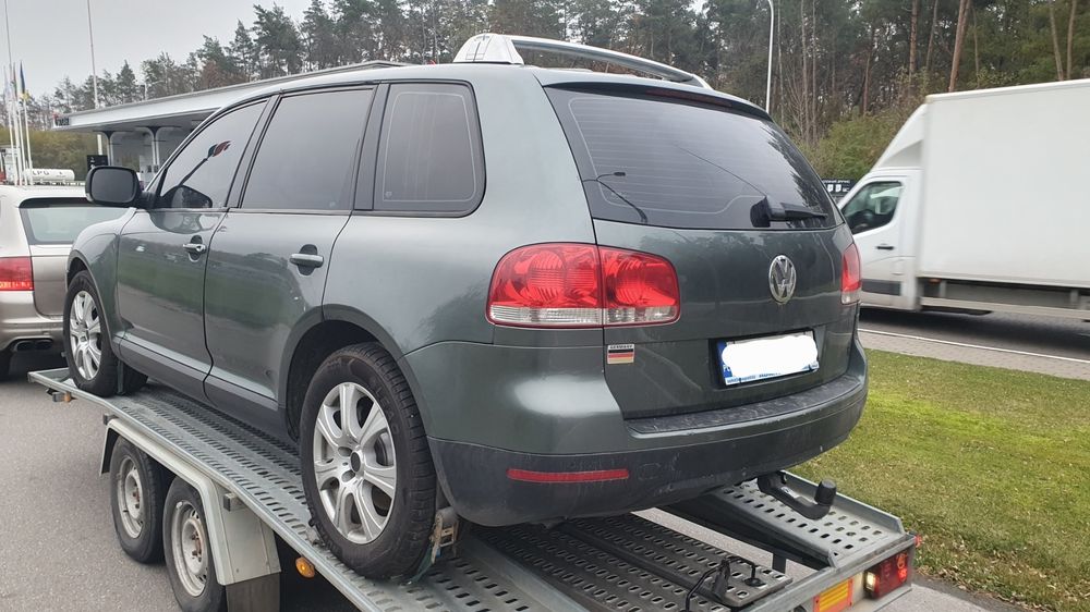 На запчасти Фольксваген Туарег 2006г. 3.0 тди  розбираю разборка шрот