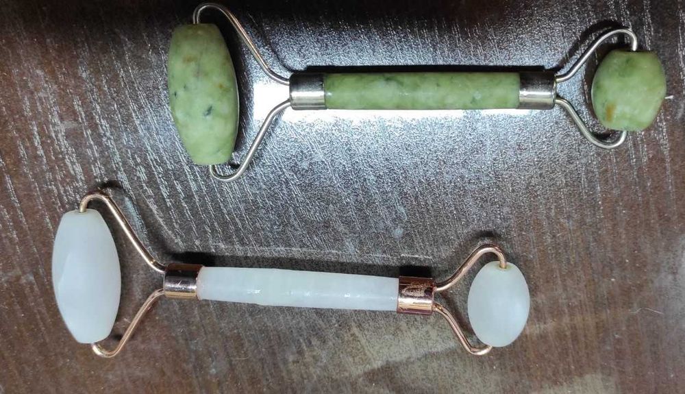 Нефритовий ролик (масажер)