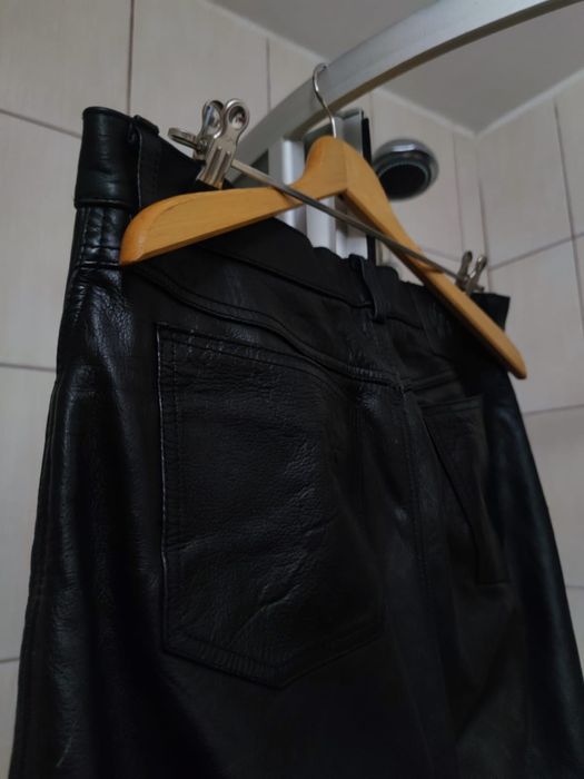 skórzane spodnie L damskie w typie dzwony z rozszerzonymi nogawkami so