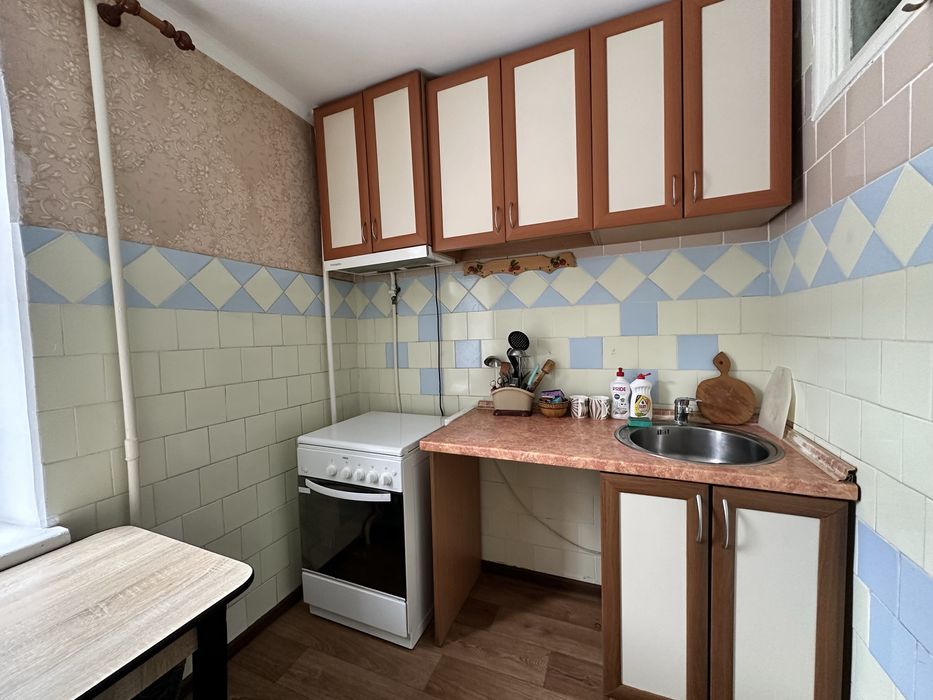 1кім квартира по пр-ту Лукʼяненка ( вул. Рокосовського)