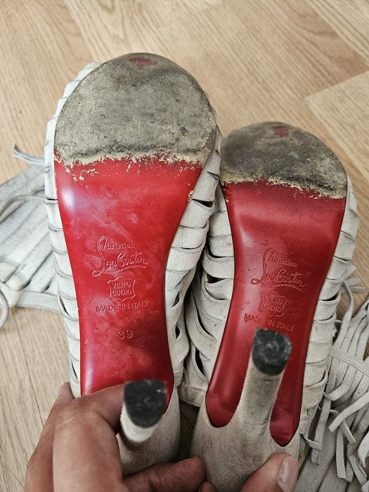 Oryginalne Louboutin szpilki sandałki