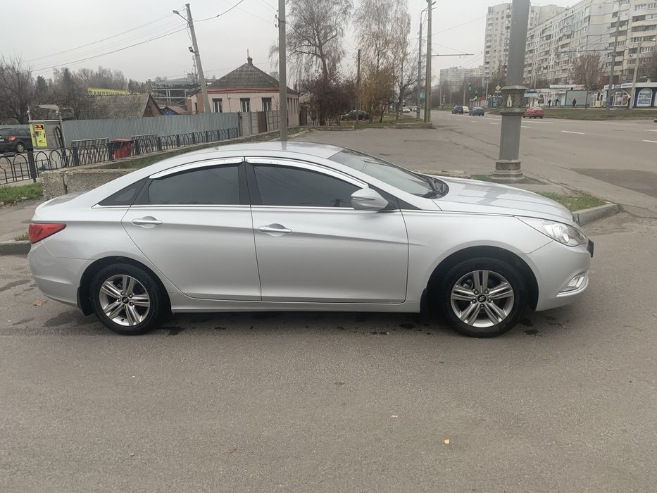 Аренда авто  Харьков ,машина под такси .sonata ,Kia  .аренда под такси