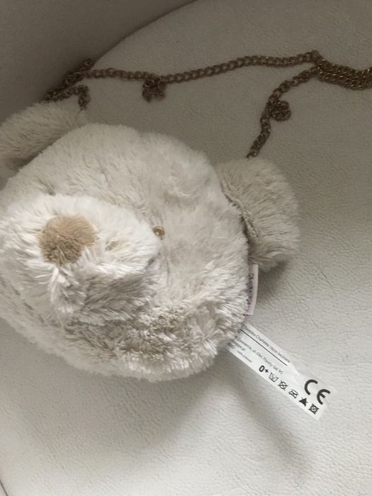 Torebka miś Beppe dla dziewczynki na łańcuszku.
