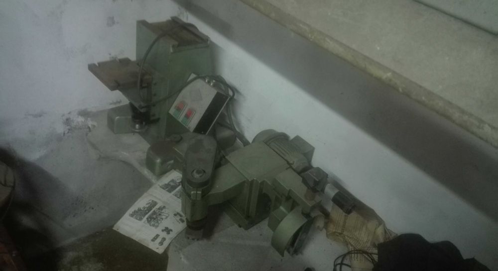 Vende-se Máquina de Lapidar/Fresar Ourives