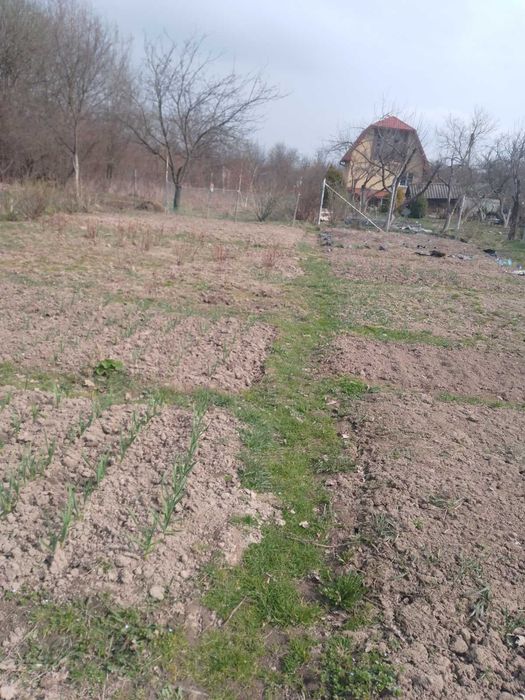 Продам дачу в районі авторинку
