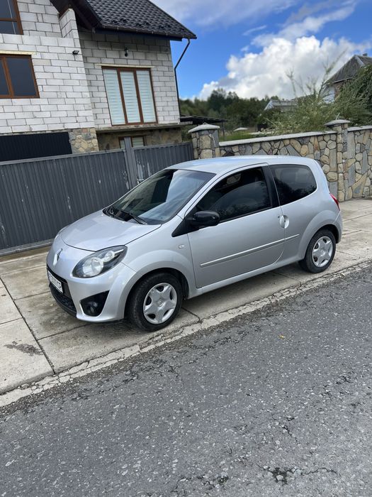 Renault  twingo 2011 1.2 бензин економна
