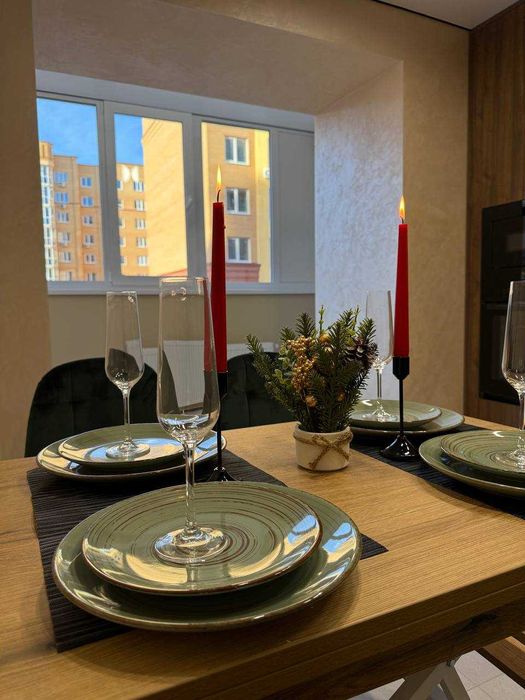 Пров.Тарнавського, сучасний ремонт. Кухня-студія + спальня.