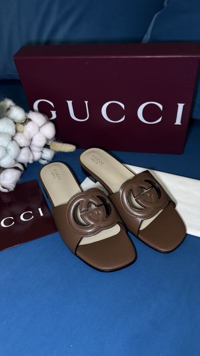 Шльопанці шкіряні від світового бренду Gucci