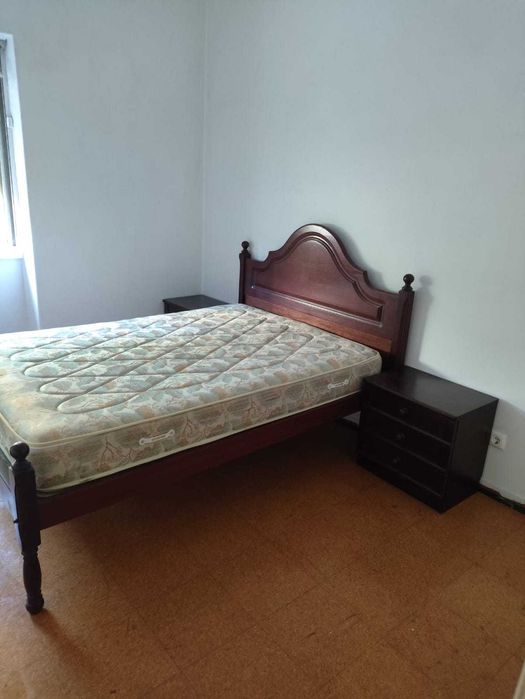 Apartamento T2 Venteira (Possibilidade de sala transformada em quarto)