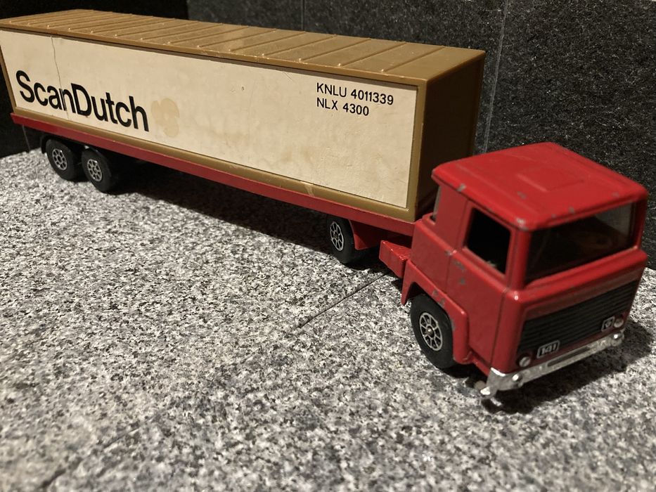 Scania 141 v8 Playart miniatura