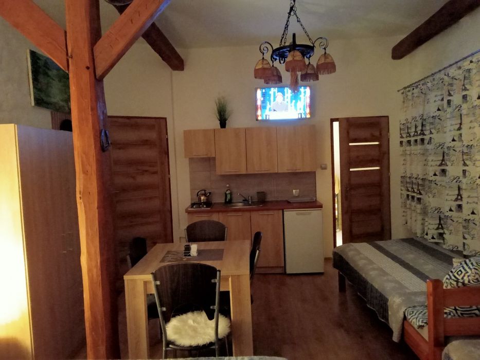 Majówka Pokoje widok na jezioro, sauna, jacuzzi ok Mrą