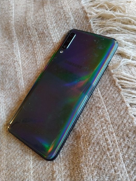 Смартфон Samsung Galaxy A50  4/128GB Black 6.4"2SIM новый аккумулятор