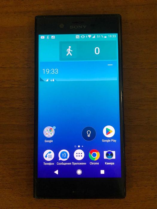 Телефон SONY Xperia