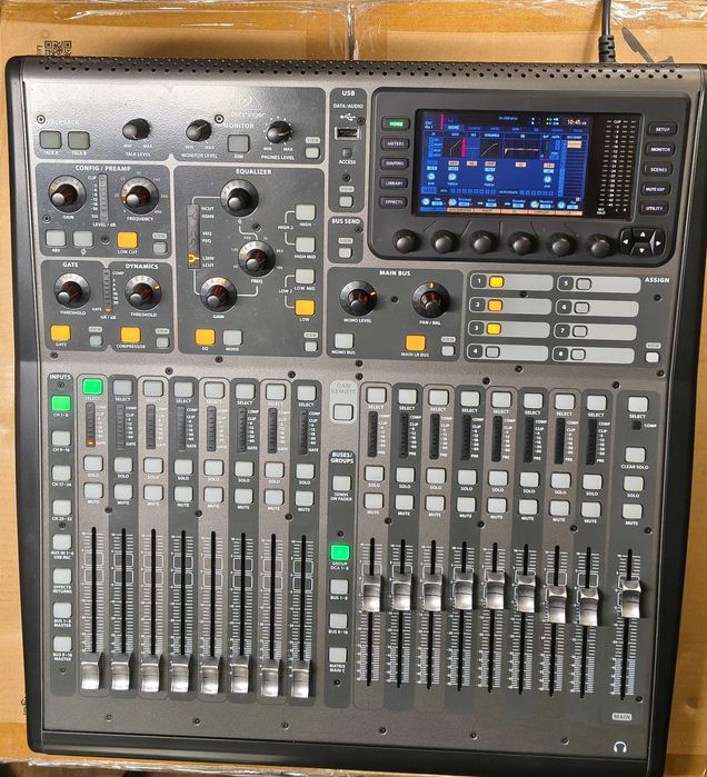 Behringer X32 Producer Profesjonalny mikser cyfrowy 40 kanałów Stan idealny