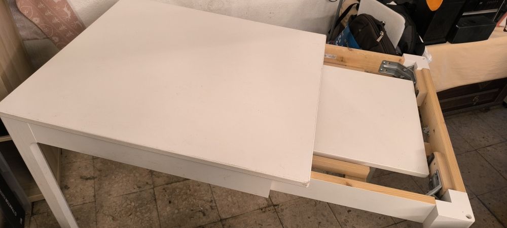 Mesa branca - EKEDALEN ( IKEA )