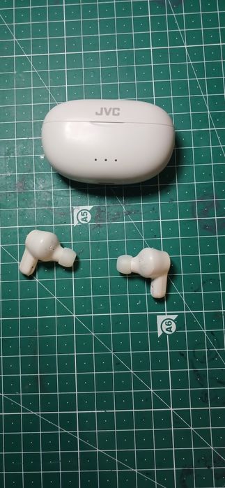 Бездротові навушники JVC HA-A7T2