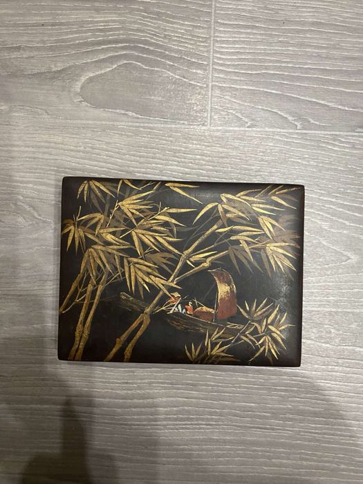 Шкатулка в хорошем состоянии