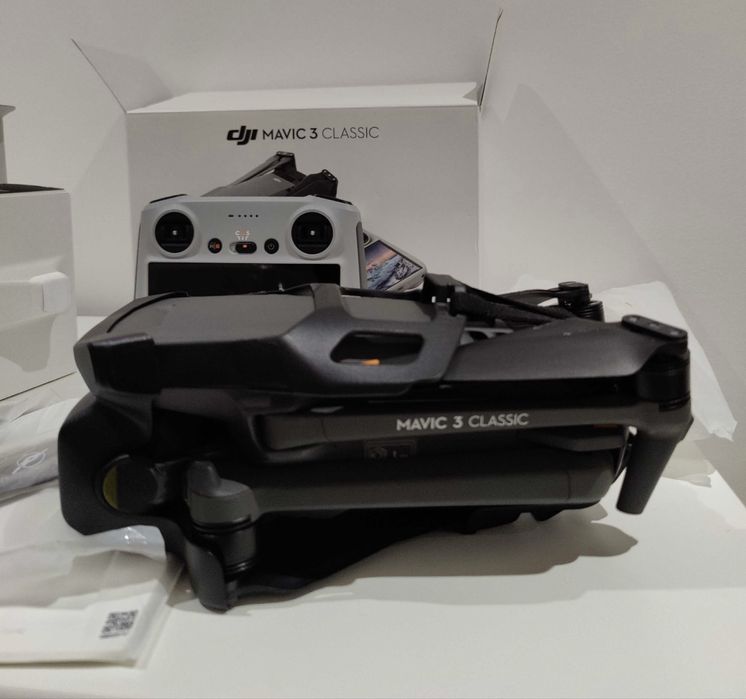 DJI Mavic 3 Classic64297830578049121