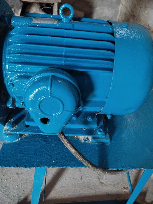 Крупорушка, дробилка.