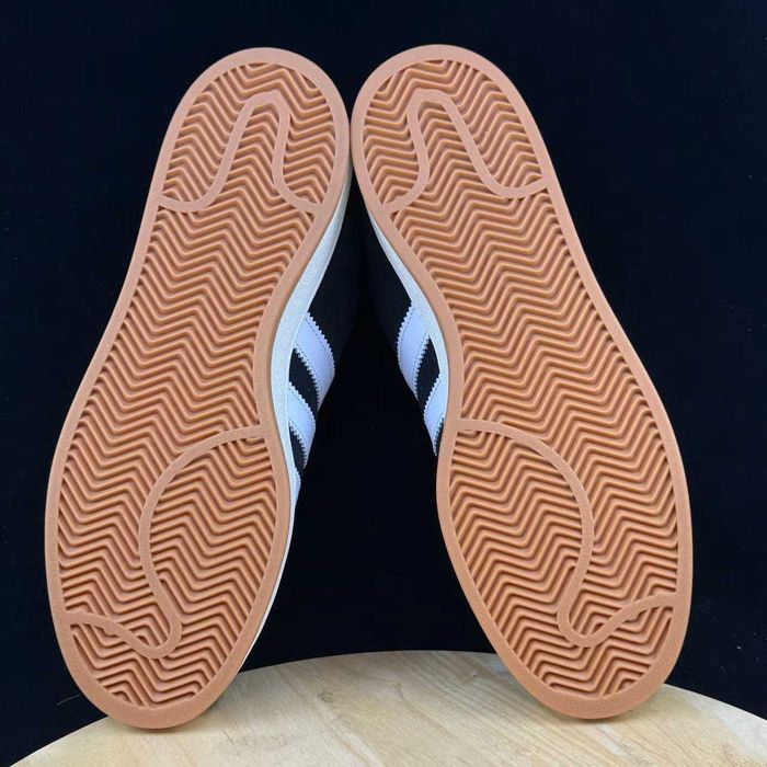 adidas original CAMPUS 00s R.42