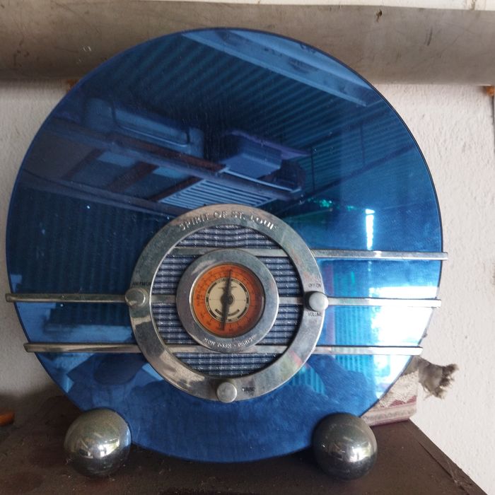 Rádio, elétrico, e de automóvel