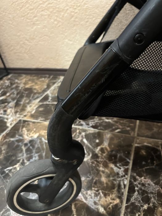 Коляска сайбекс бізі Cybex Beezy