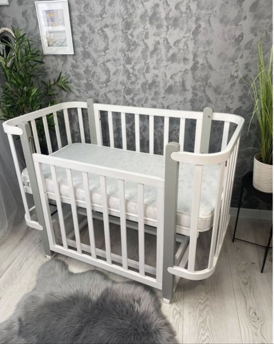 Продам дитяче ліжечко Babymax Престиж New з маятником, матрацом 120×60 см Біло-сірий