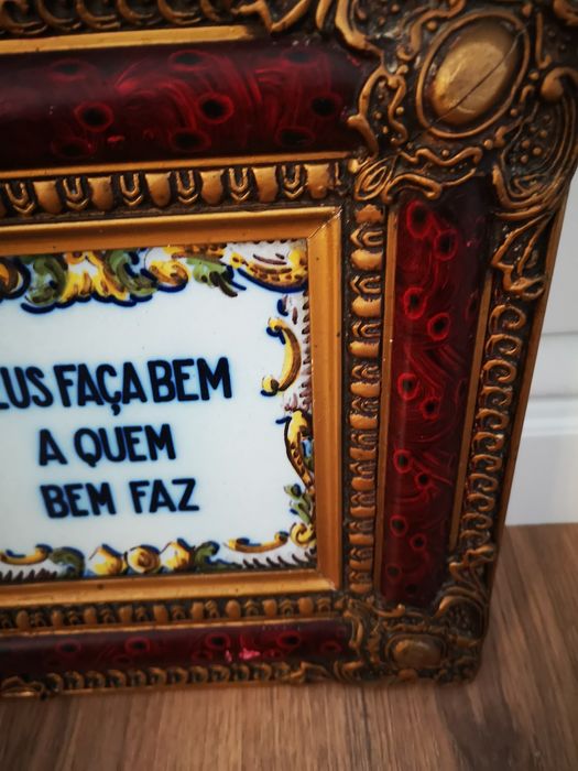 Quadro azulejo moldura pintado antigo dourado Vintage