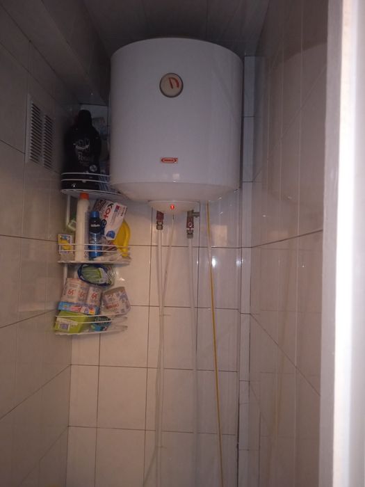 Продам бойлер 50 л.б/у. В робочому стані.