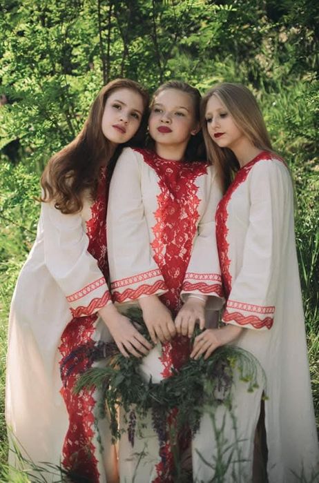 Різні Театральні та Танцювальні костюми