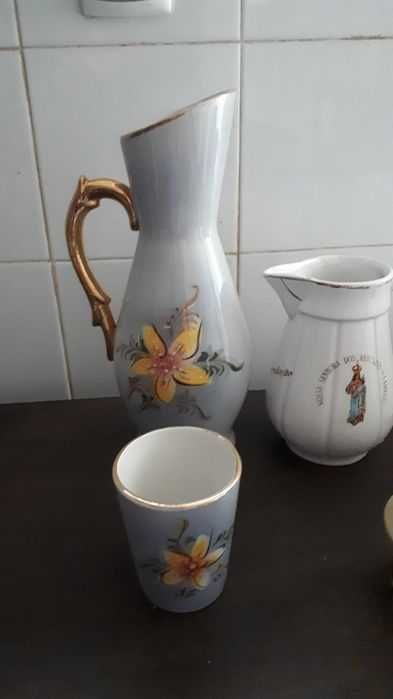 Jarros conjunto de 7 diferentes + 1 copo - tudo por 7,50 euros