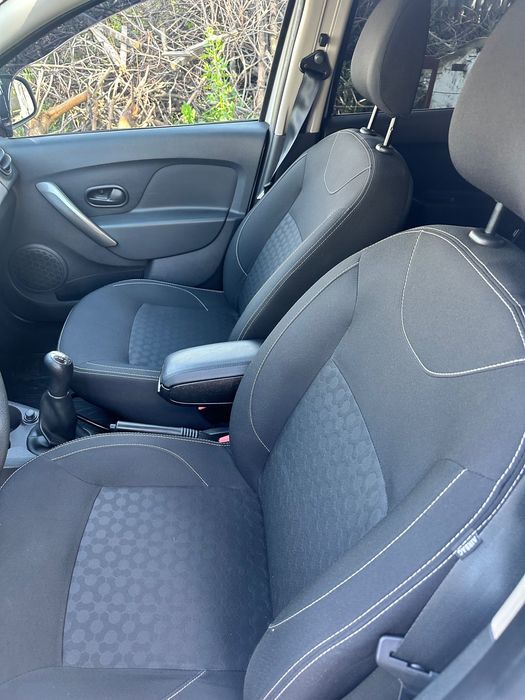 Авто Dacia Logan
